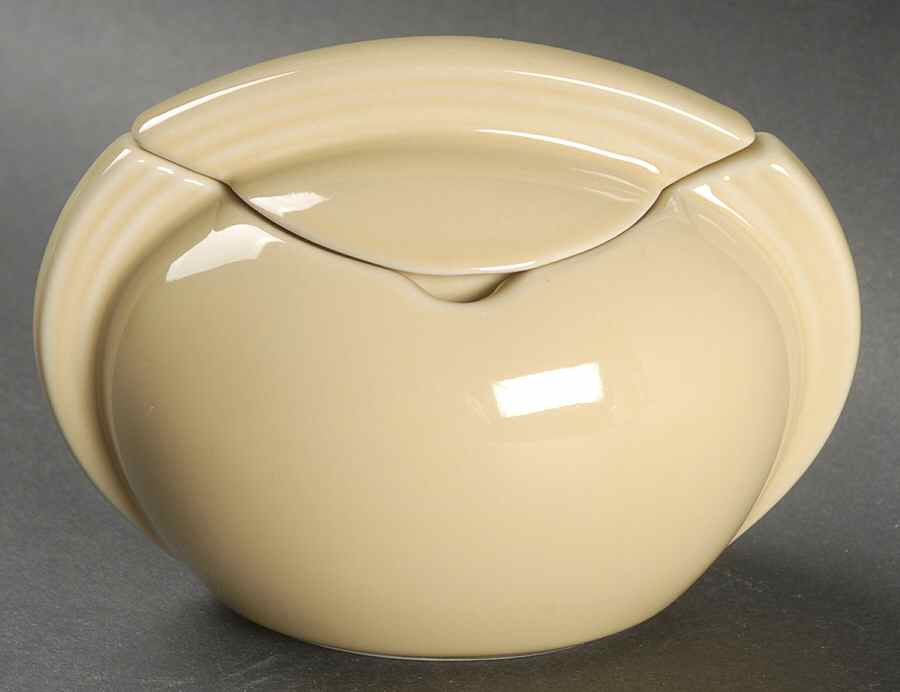 Culinaria Pound Cake (Light Yellow) Sugar Bowl & Lid by Oneida-1