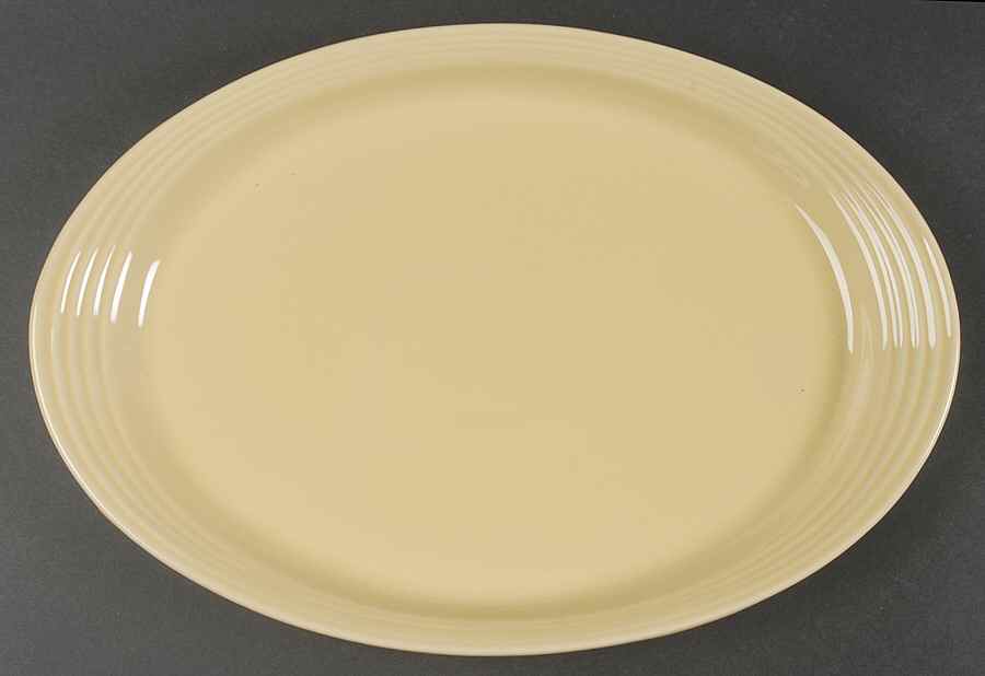 Culinaria Pound Cake (Light Yellow) 14" Oval Serving Platter by Oneida-1