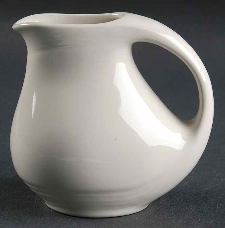 Culinaria A la Mode (Cream) Creamer by Oneida-1