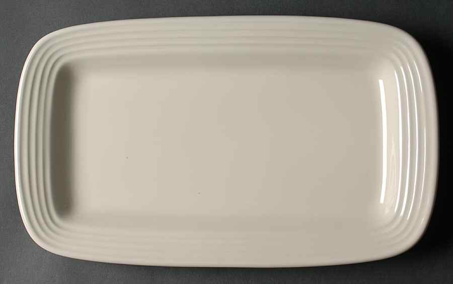 Culinaria A la Mode (Cream) 13" Bread Tray by Oneida-1