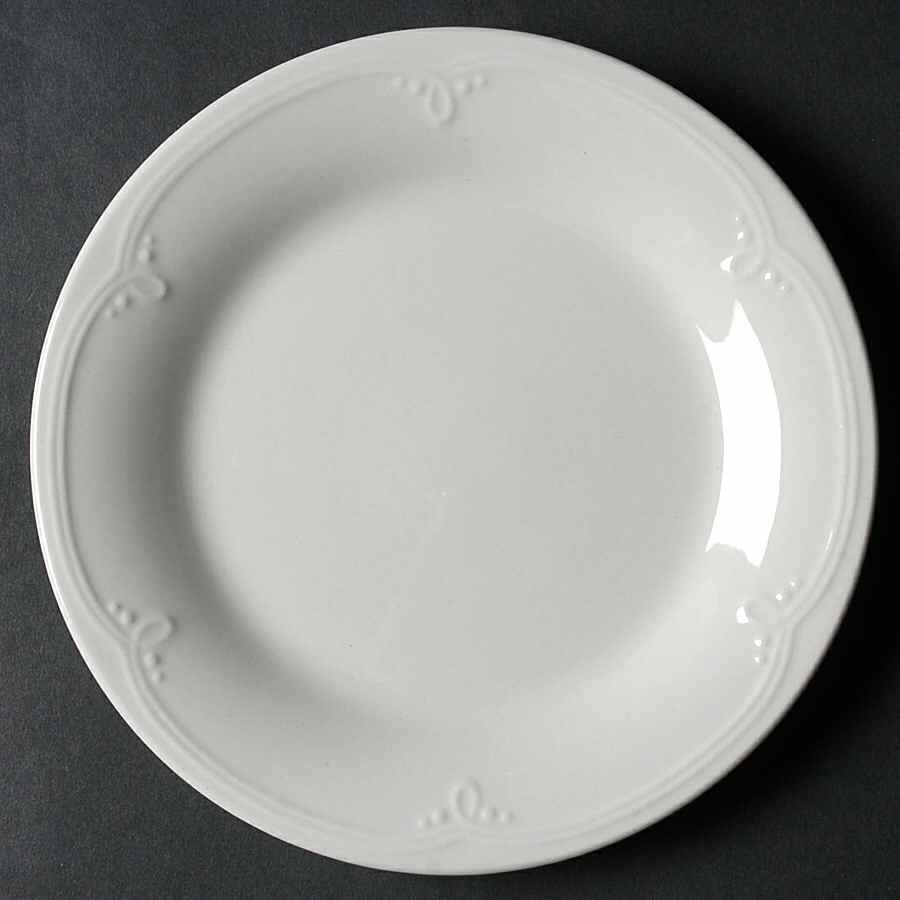 Souffle Salad Plate by Oneida-1