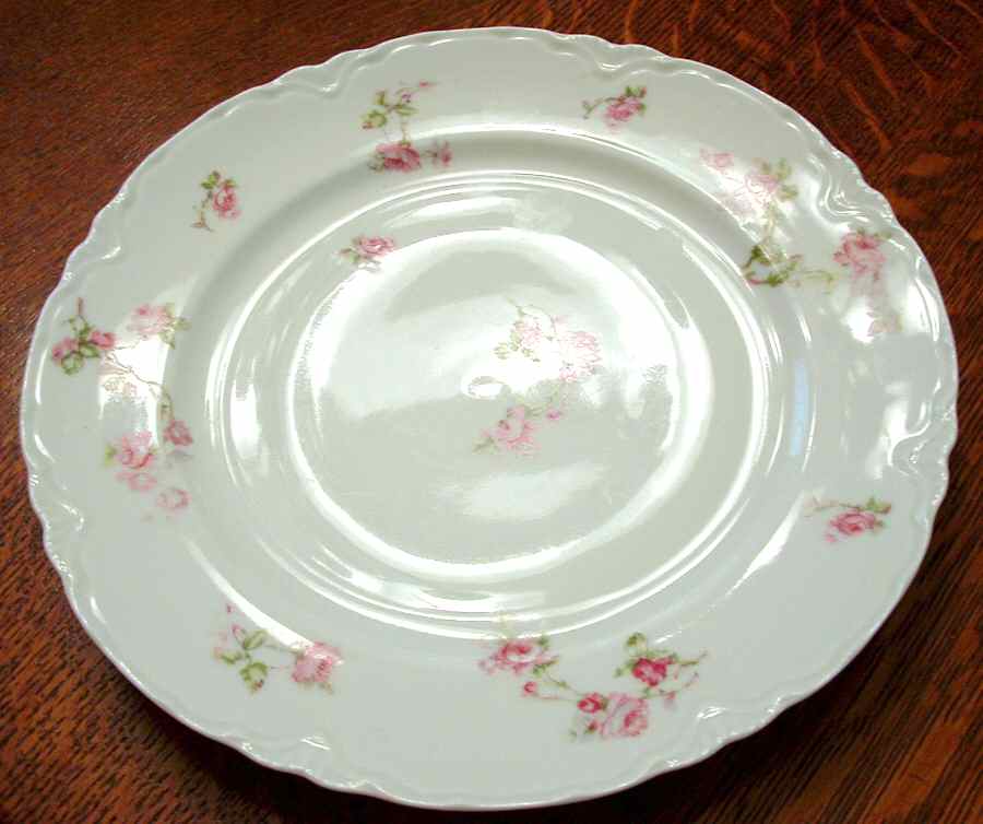 OSG227 Dinner Plate by Oscar & Edgar Gutherz-1