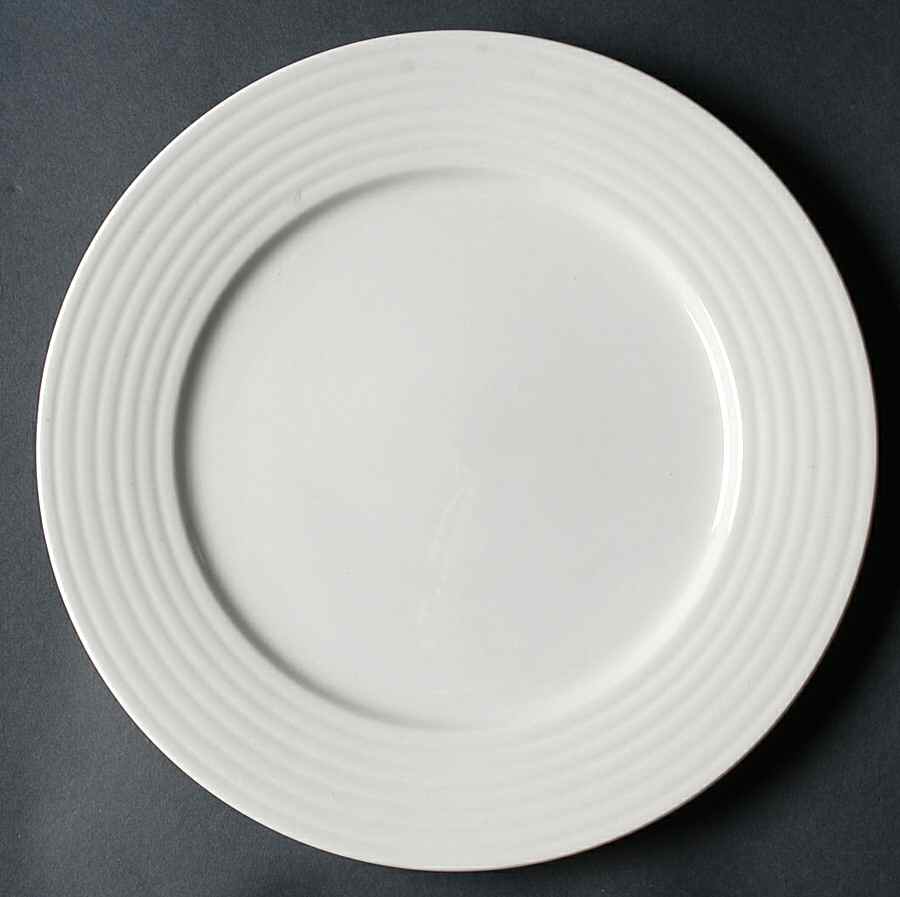 Sloane Dinner Plate by Oneida-1