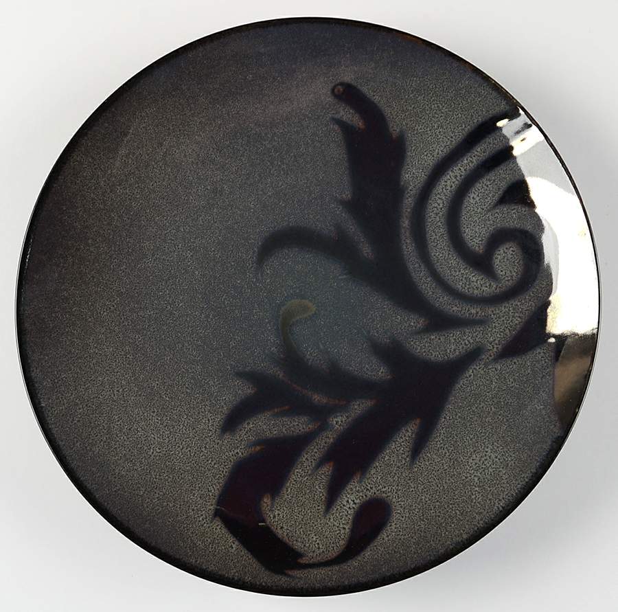 Solare Damask Scroll Dinner Plate by Oneida-1