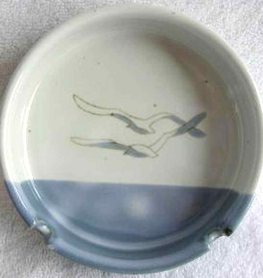 OTA34 Small Ashtray by Otagiri-1
