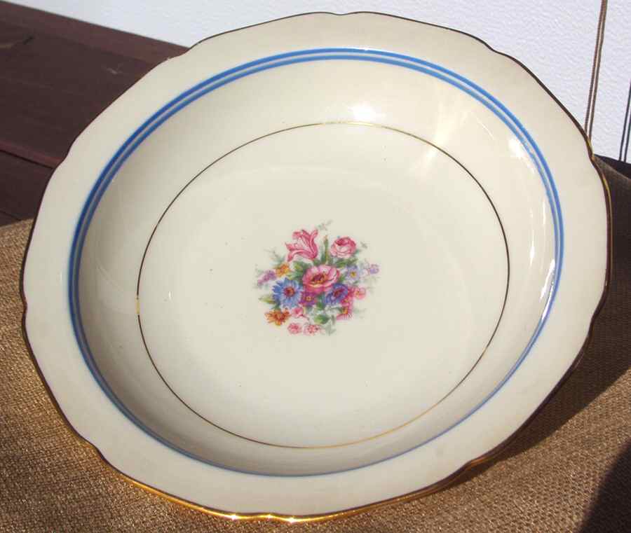 OSG241 Rim Soup Bowl by Oscar & Edgar Gutherz-1