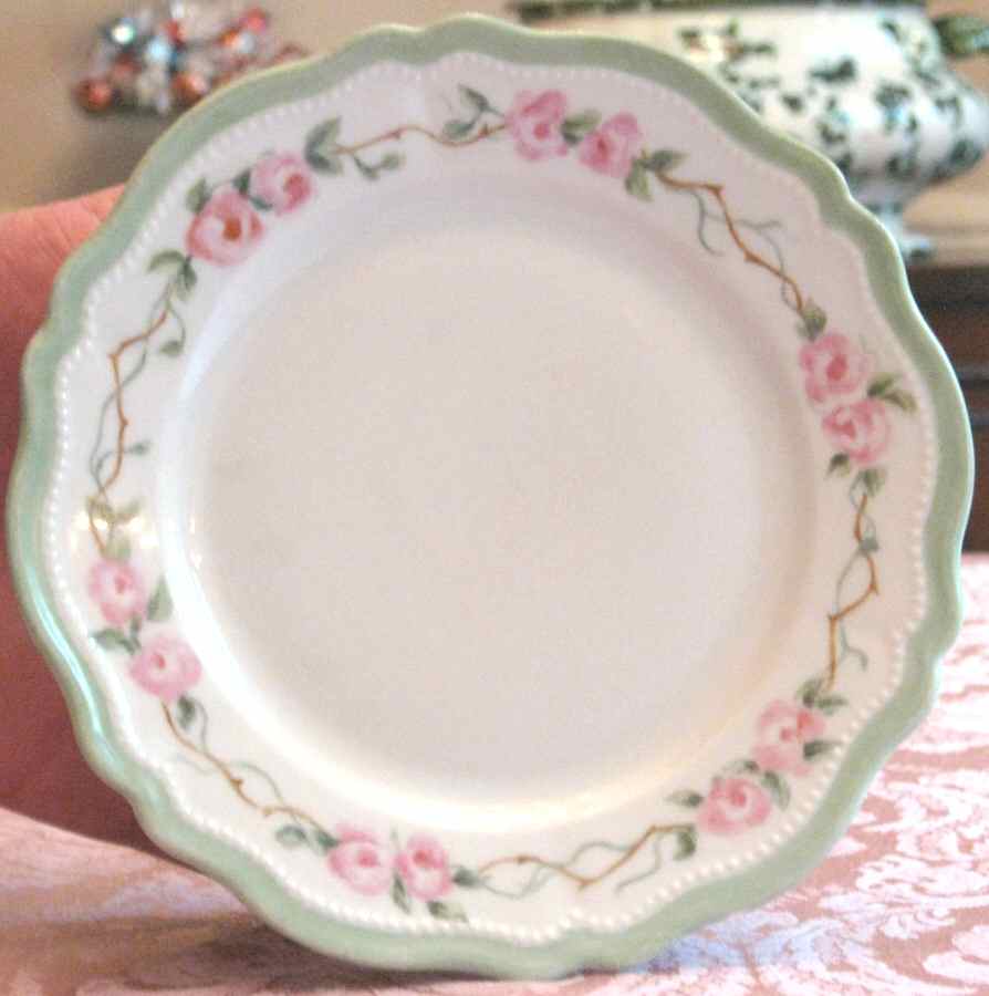 OSG256 Bread & Butter Plate by Oscar & Edgar Gutherz-1