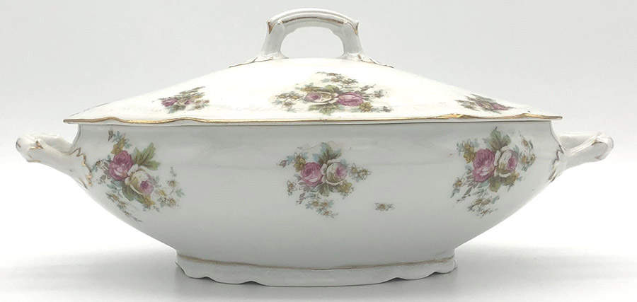 OSG322 Oval Covered Vegetable by Oscar & Edgar Gutherz-1
