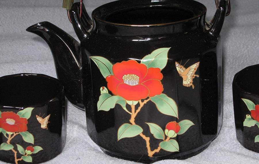 Camellia Teapot & Lid by Otagiri-1