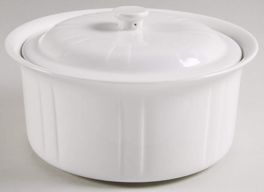 Ovenbrite 2.5 Qt Round Covered Casserole by Oneida-1