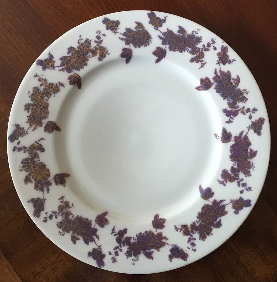 OGU23 Dinner Plate by Oscar Gutherz (Limoges)-1