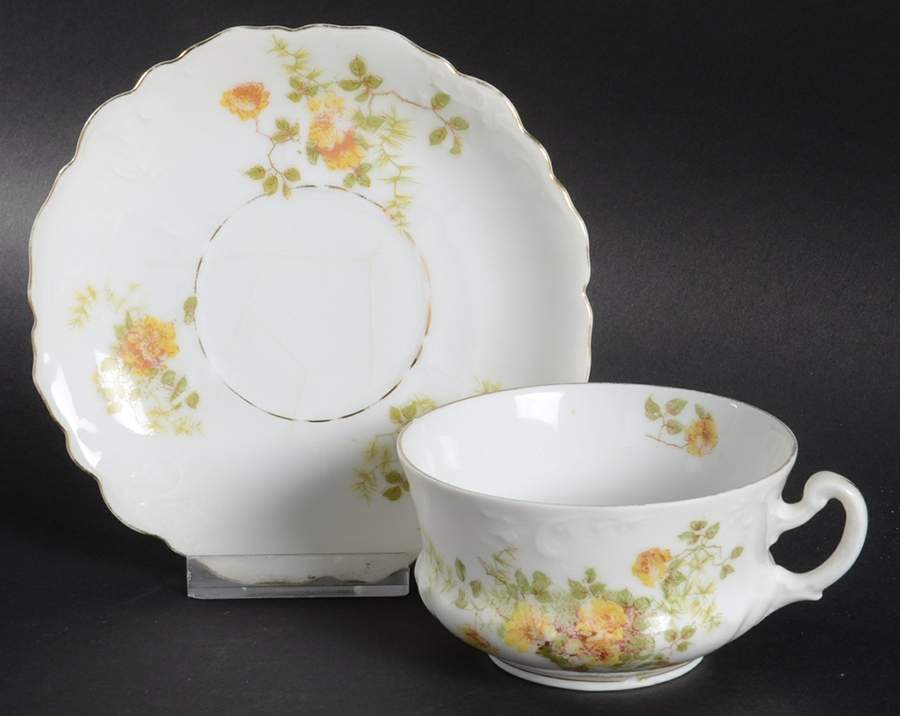 OSG337 Flat Cup & Saucer Set by Oscar & Edgar Gutherz-1