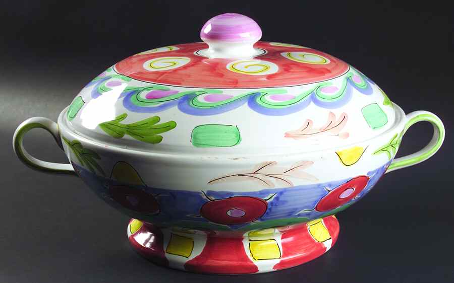 Tickled Pink Tureen &  Lid by Presenttense-1