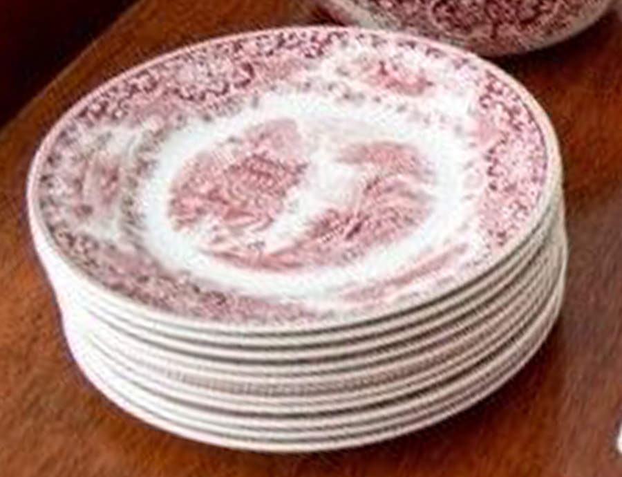 Cambridge Old England Maroon Dinner Plate by Petrus Regout & Co-1