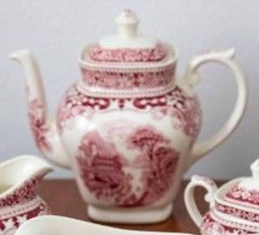Cambridge Old England Maroon Coffee Pot & Lid by Petrus Regout & Co-1