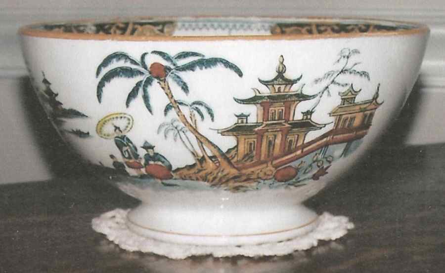 Honc 6" Footed Bowl by Petrus Regout & Co-1
