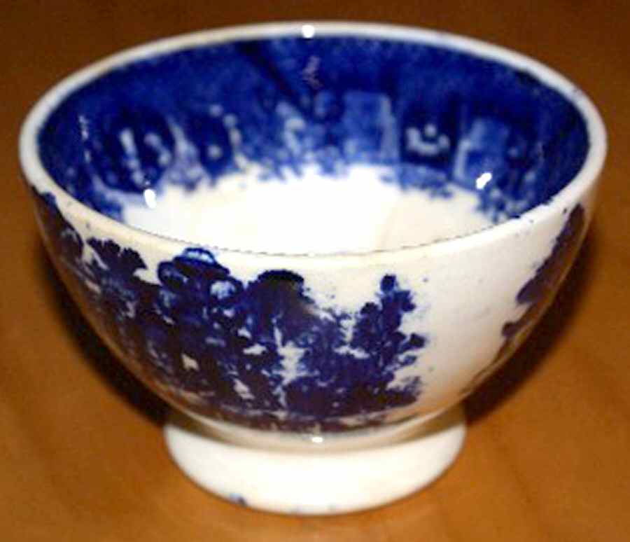 Willow Cranberry Bowl by Petrus Regout & Co-1