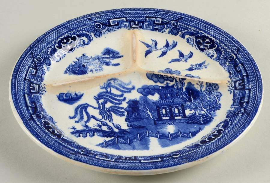 Willow Grill Plate by Petrus Regout & Co-1