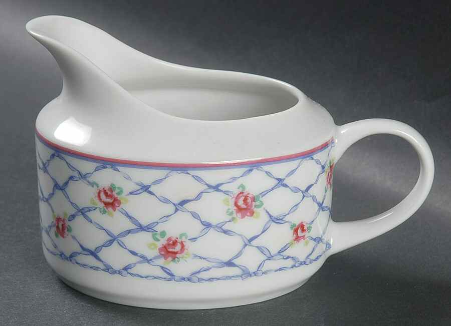 Rubanes Creamer by Princeton Studios-1