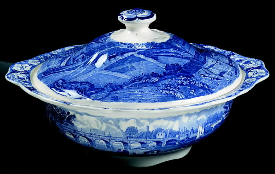 Thames River Scenes Blue Round Covered Vegetable by Palissy-1