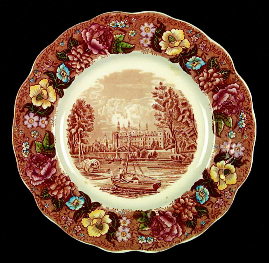 Thames River Scenes Brn Multicolor Dinner Plate by Palissy-1