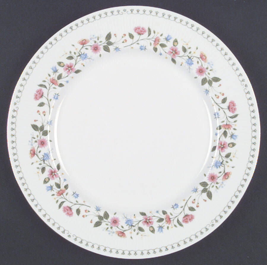 Anastasia Dinner Plate by Paragon-1