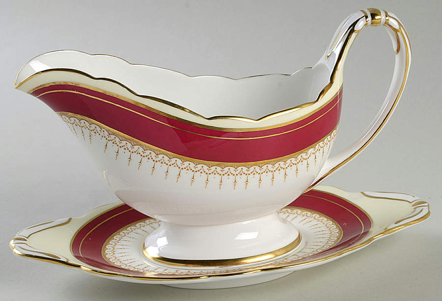 Athene Maroon Gravy Boat & Underplate by Paragon-1