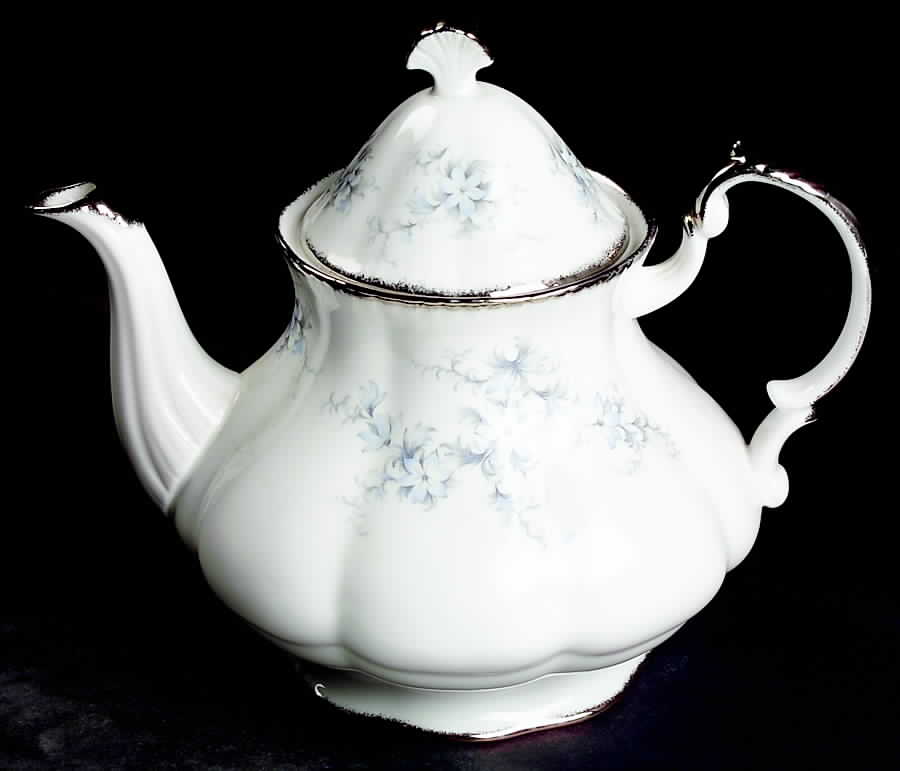 Brides Choice Teapot & Lid by Paragon-1