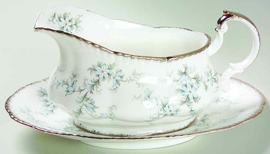 Brides Choice Gravy Boat & Underplate by Paragon-1