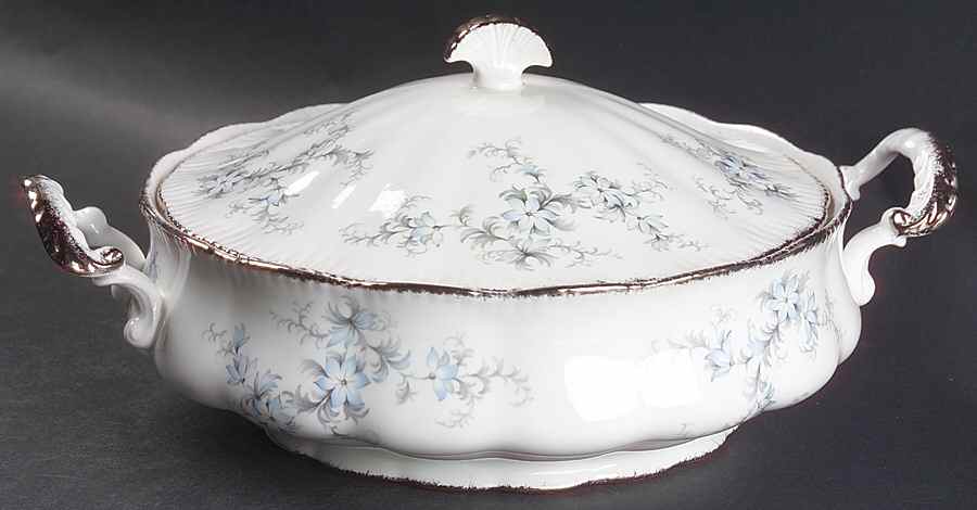 Brides Choice Round Covered Vegetable by Paragon-1