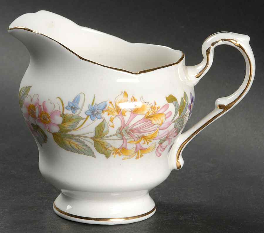 Country Lane (Scalloped Flat Rim) Mini Creamer by Paragon-1