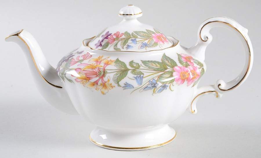 Country Lane (Scalloped Flat Rim) Mini Teapot & Lid by Paragon-1