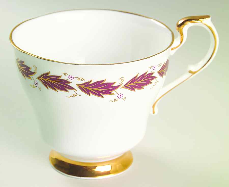 Elegance Oversized Cup by Paragon-1