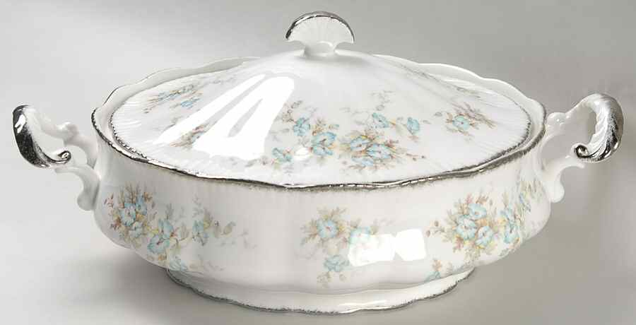 Fleurette Round Covered Vegetable by Paragon-1