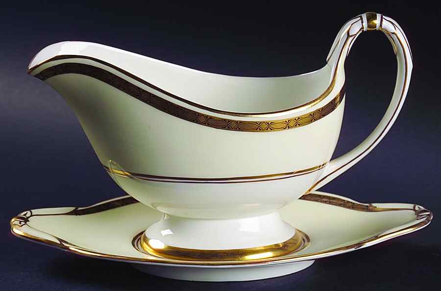 G1355 Gravy Boat & Underplate by Paragon-1