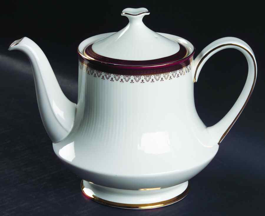 Holyrood Red (Smooth, No Flowers) Teapot & Lid by Paragon-1