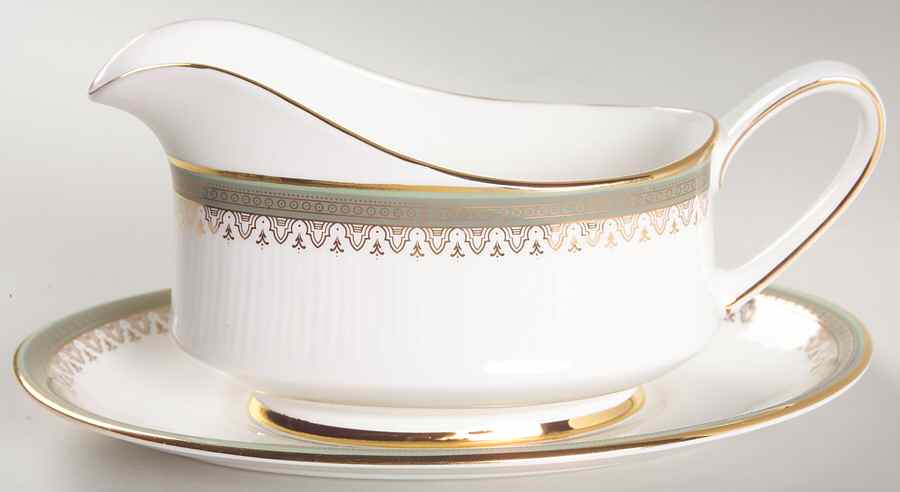 Kensington Gravy Boat & Underplate by Paragon-1