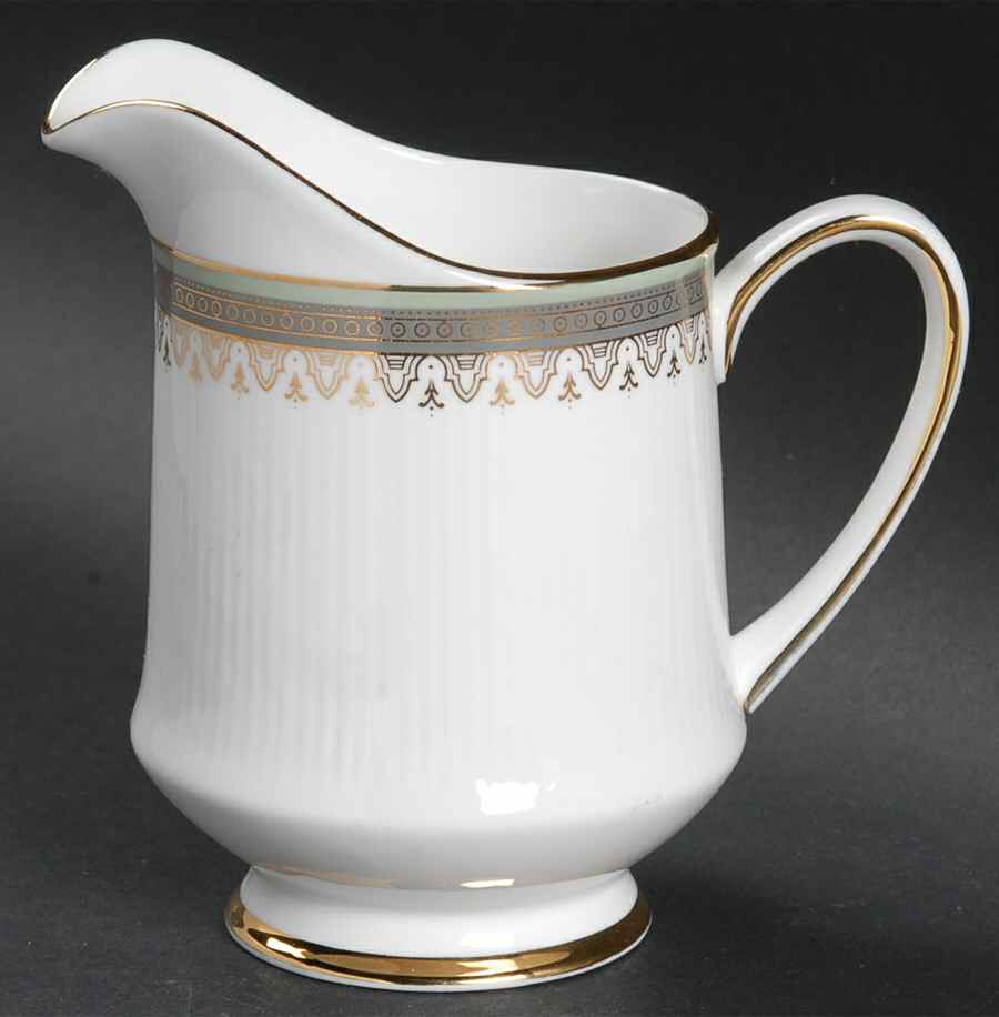 Kensington Creamer by Paragon-1