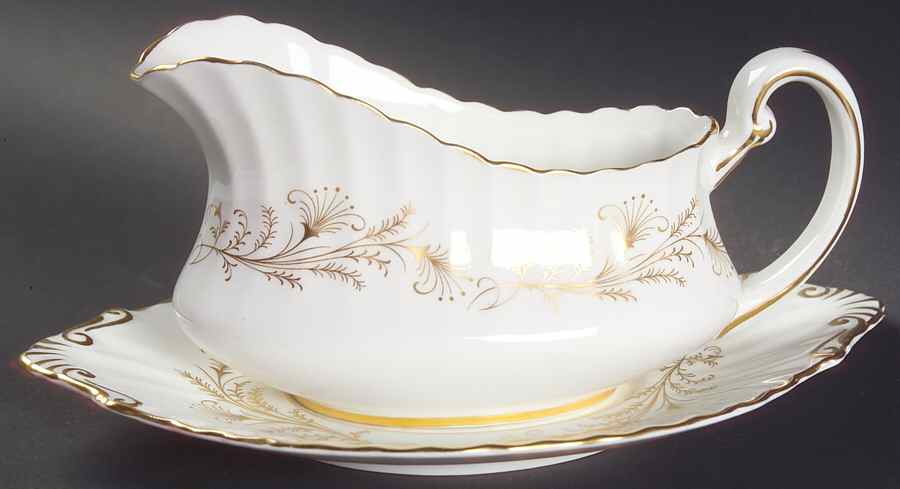 Lafayette Gravy Boat & Underplate by Paragon-1