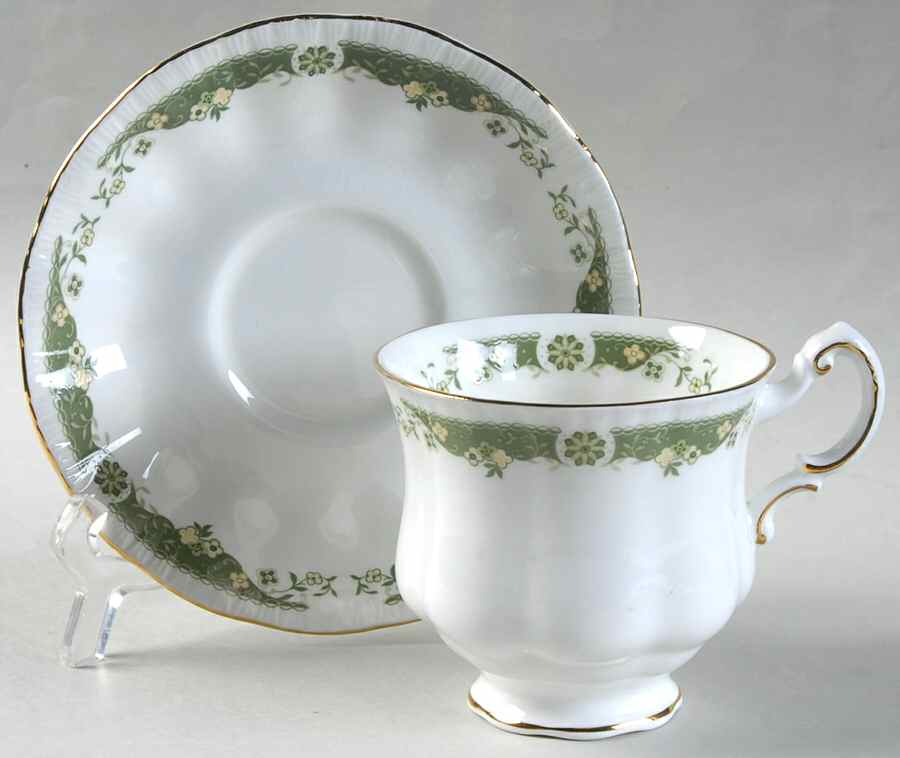 Lynwood Footed Cup & Saucer Set by Paragon-1
