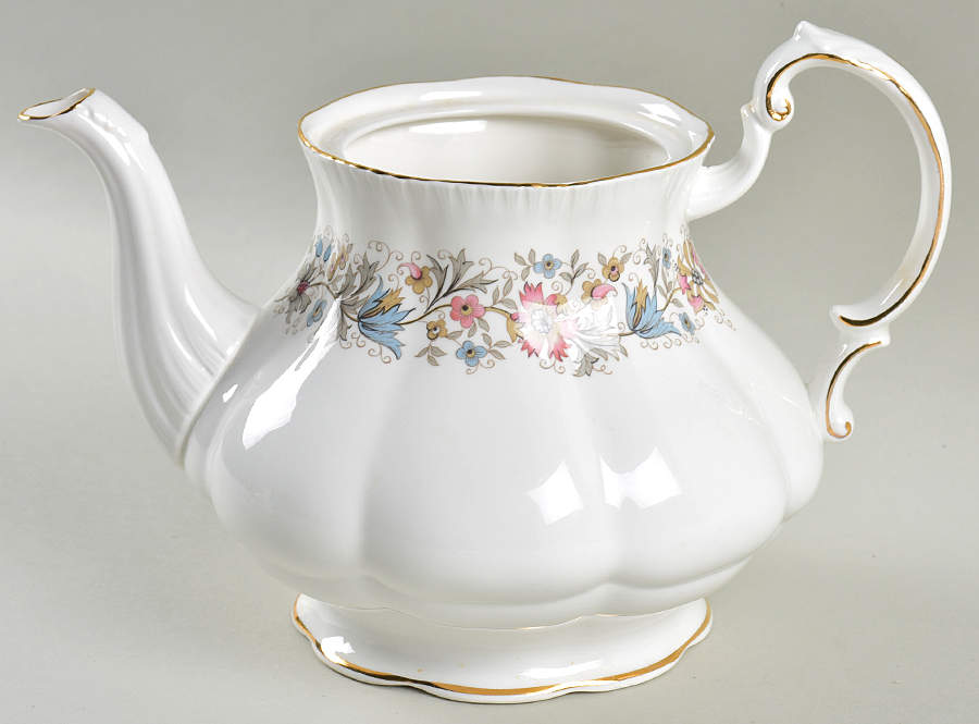 Meadowvale Teapot No Lid by Paragon-1