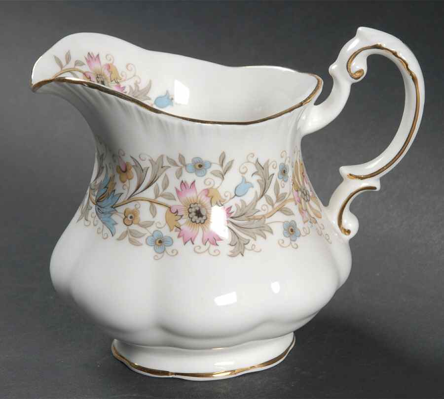 Meadowvale Creamer by Paragon-1