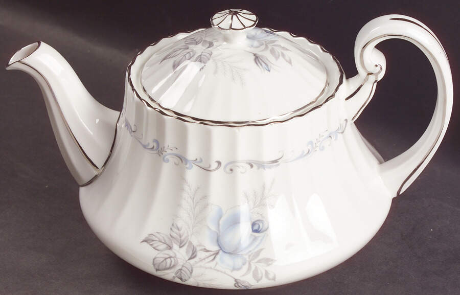 Morning Rose Teapot & Lid by Paragon-1
