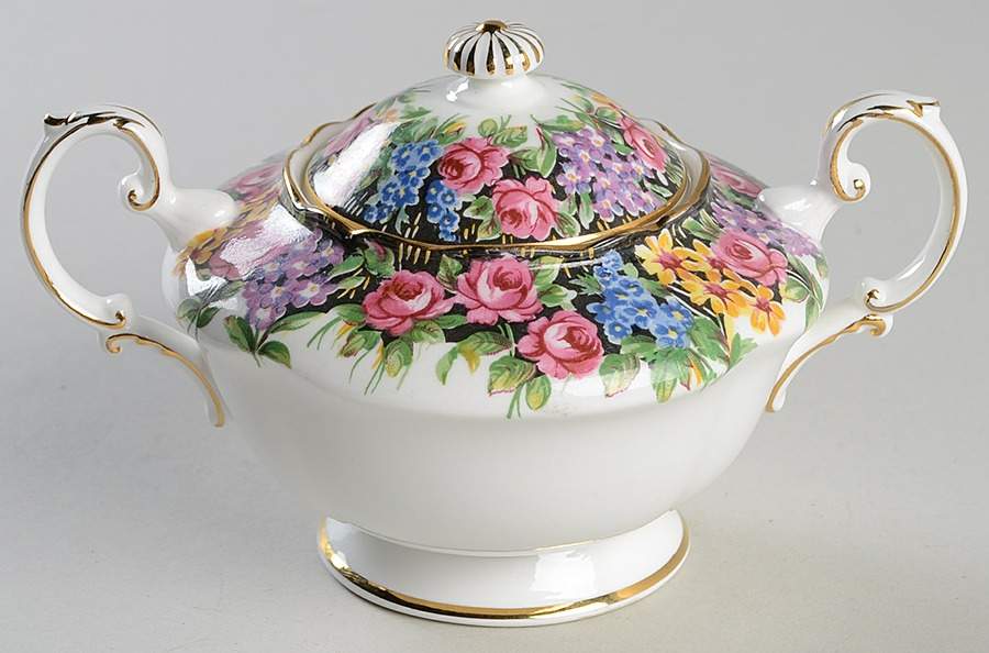 Old English Garden Sugar Bowl & Lid by Paragon-1