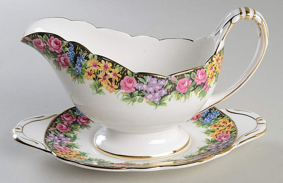 Old English Garden Gravy Boat & Underplate by Paragon-1