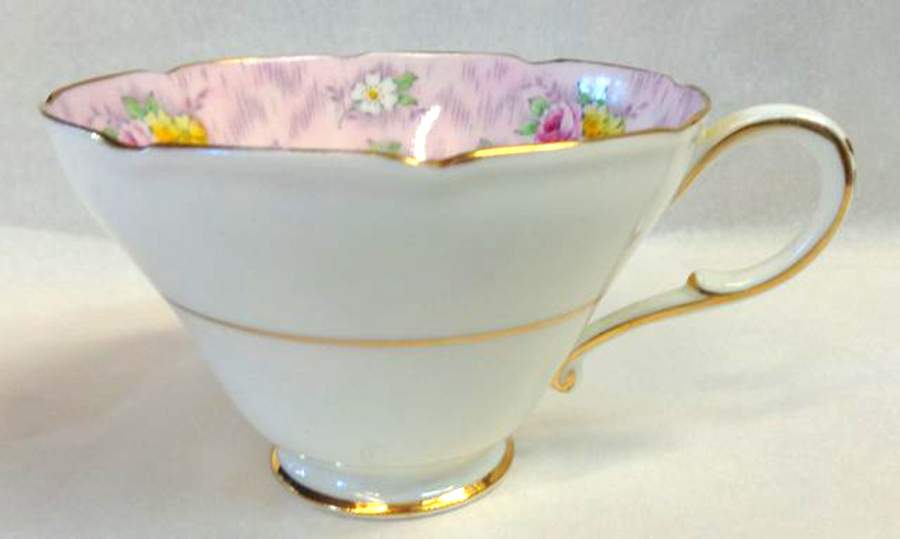Pen Rose Footed Cup by Paragon-1