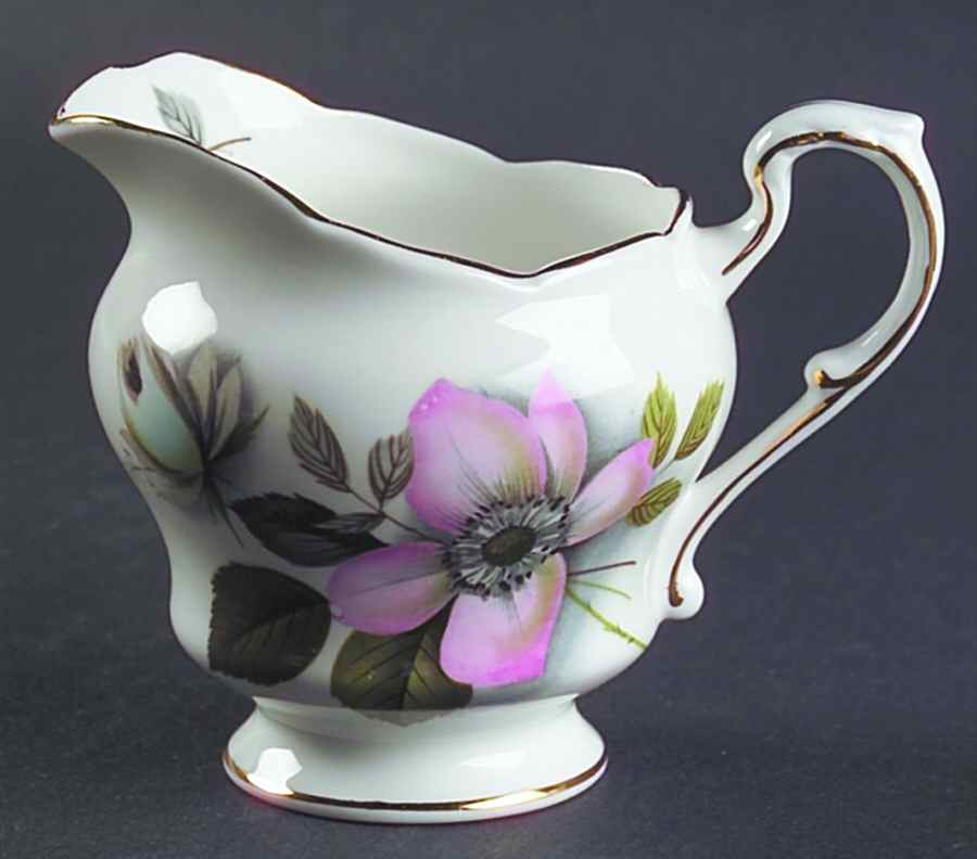Pompadour Creamer by Paragon-1
