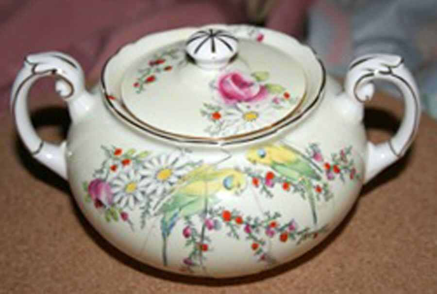Princess Margaret Rose Sugar Bowl & Lid by Paragon-1