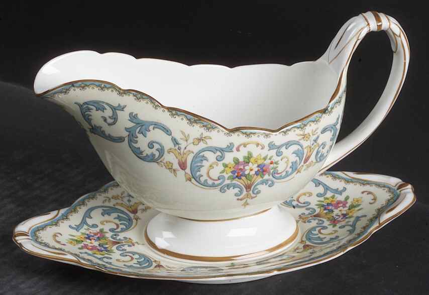 Queen Anne Gravy Boat & Underplate by Paragon-1