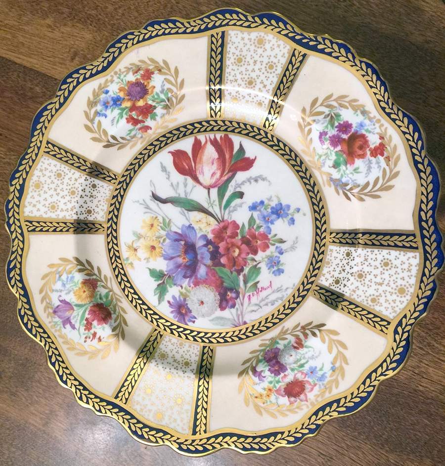 8902 (Scalloped) Round Compote (Height X Width) by Paragon-1